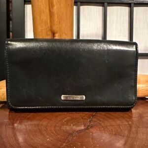 Nine West Classic Large Black Leather Wallet EUC Lots of Storage